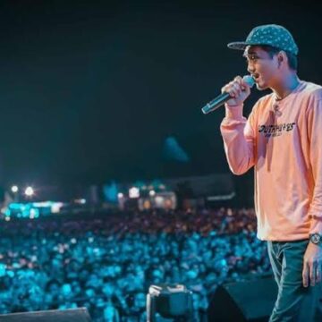 Penampilan Enerjik Sheila on 7 Bikin Penonton Bandung Tak Henti Bernyanyi di Konser Tunggu Aku