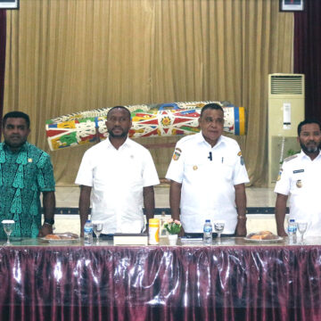 Kunjungan Yan Mandenas Pemkab Kepulauan Yapen Sambut Baik Kunjungan Kerja Anggota Komisi XIII DPR RI Yan Permenas Mandenas.