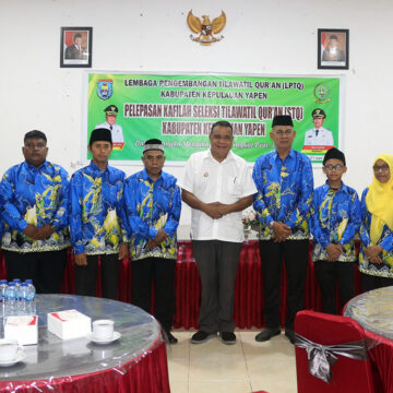 Pelepasan STQ Bupati Kepulauan Yapen Melepas Secara Resmi Kafilah STQ