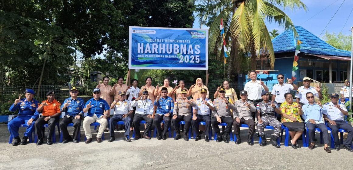IMG-20250918-WA0029 Upacara HARHUBNAS 2025 di Serui, Menteri Perhubungan Tekankan Pengabdian Transportasi untuk Negeri