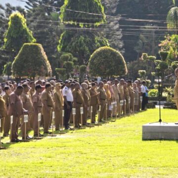 IMG_20250910_013513 Apel Senin Pagi : Wakil Bupati Yapen Tekankan Disiplin dan Komitmen terhadap Hak ASN