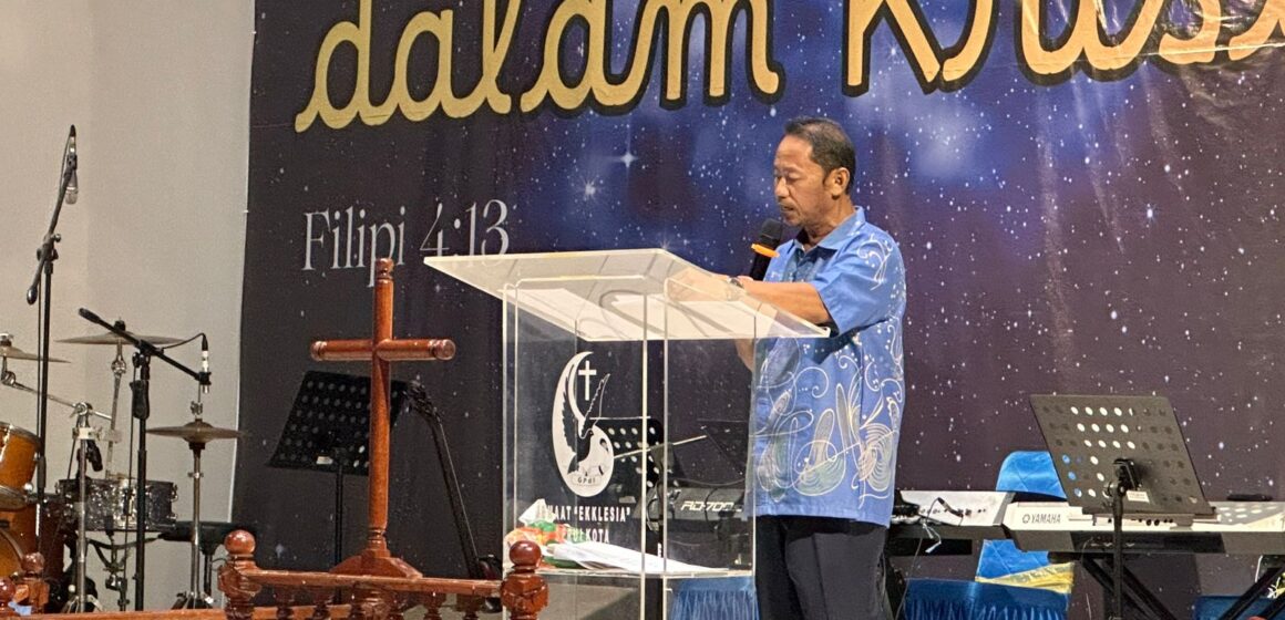 Pemerintah Daerah dan gereja bergandengan tangan mewujudkan Yapen yang rukun, unggul, dan sejahtera