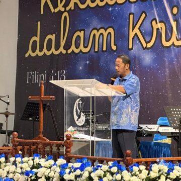 Pemerintah Daerah dan gereja bergandengan tangan mewujudkan Yapen yang rukun, unggul, dan sejahtera