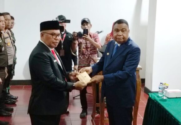 Bupati Kepulauan Yapen Lantik Cyfrianus Y. Mambay sebagai Pj Sekda, Soroti Dana Kampung dan Pelayanan Publik
